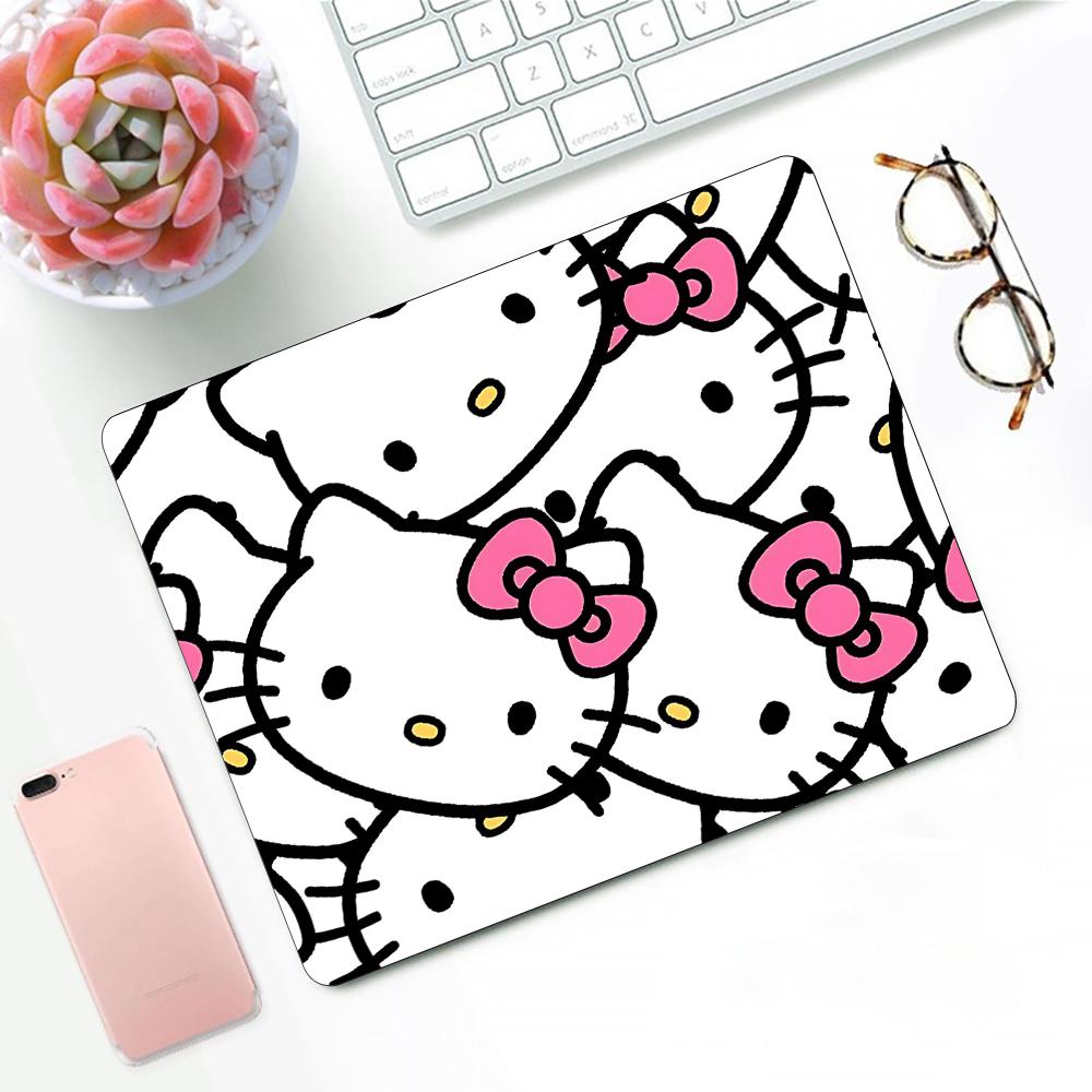 Simpatico anime rosa Hello Kit - Pc Gaming Pink recensione e prezzo